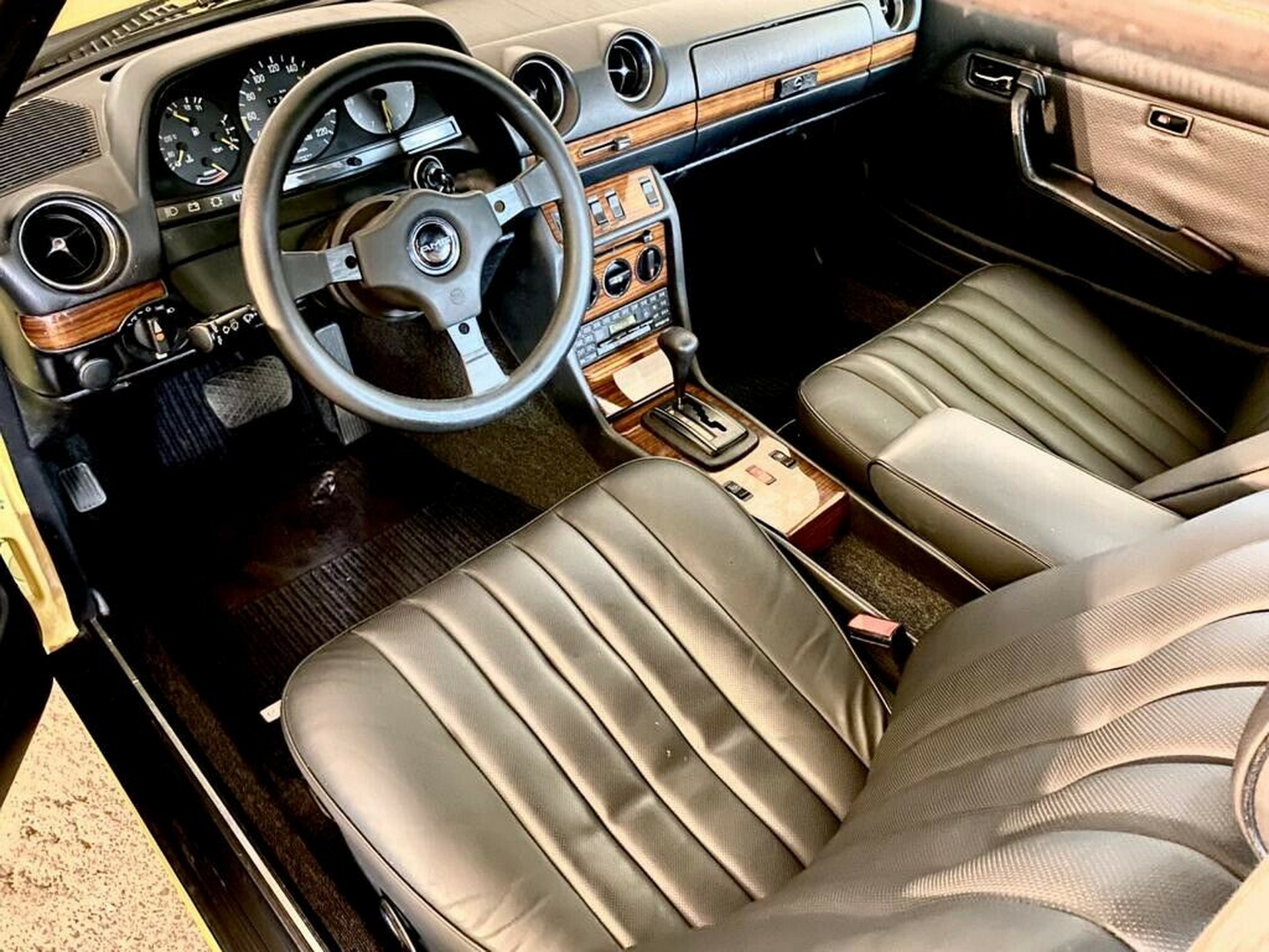 1983-Mercedes-280CE-8