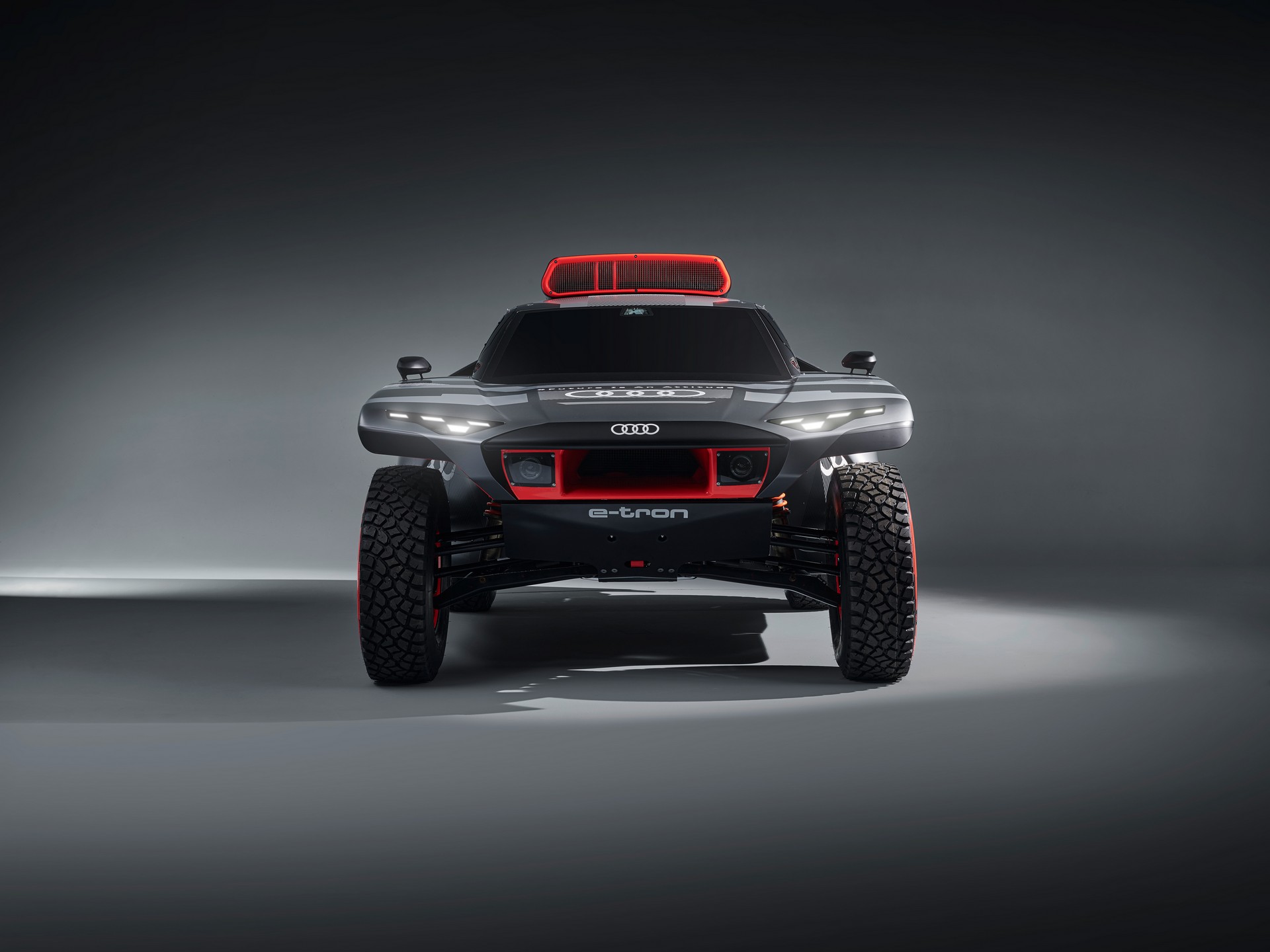 Audi-RS-Q-e-tron-Dakar-39