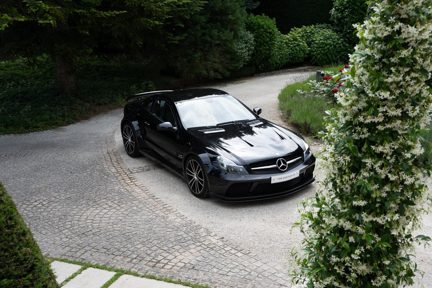 Mercedes-Benz-SL65-AMG-Black-Series-9