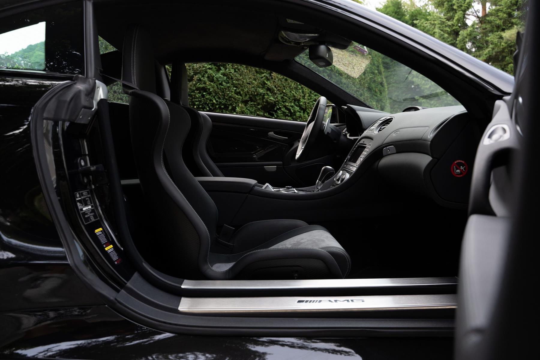 Mercedes-Benz-SL65-AMG-Black-Series-190
