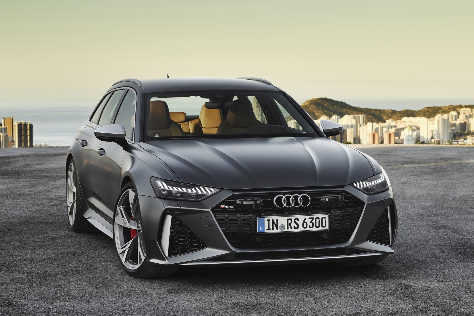 audi-rs6-youtuber