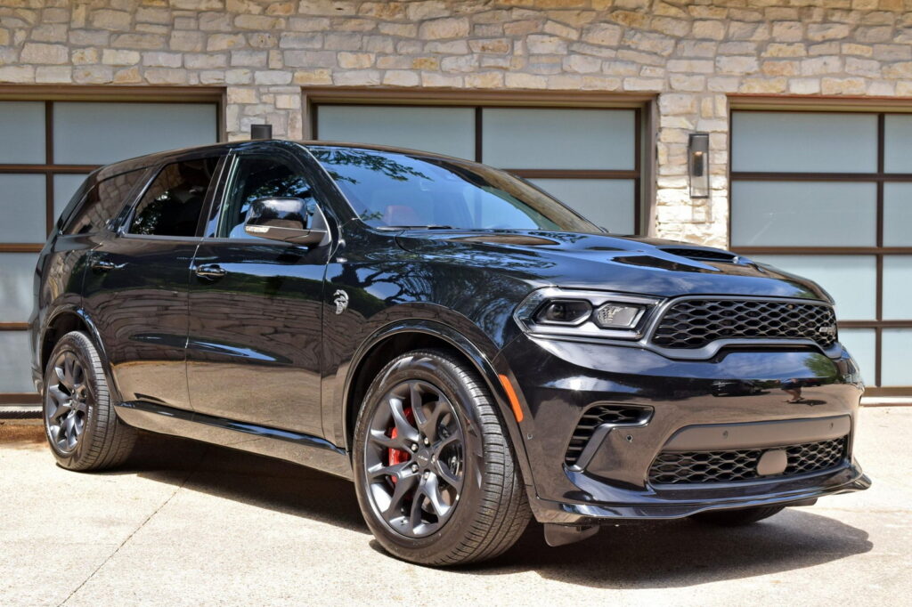 dodge-durango-srt-hellcat-suv-hemi