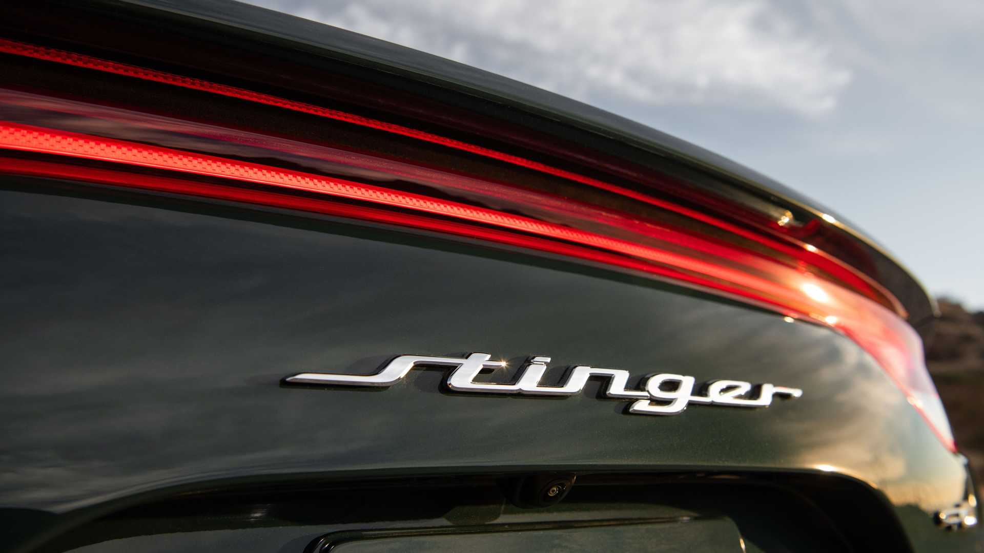 kia-stinger-2022-logo