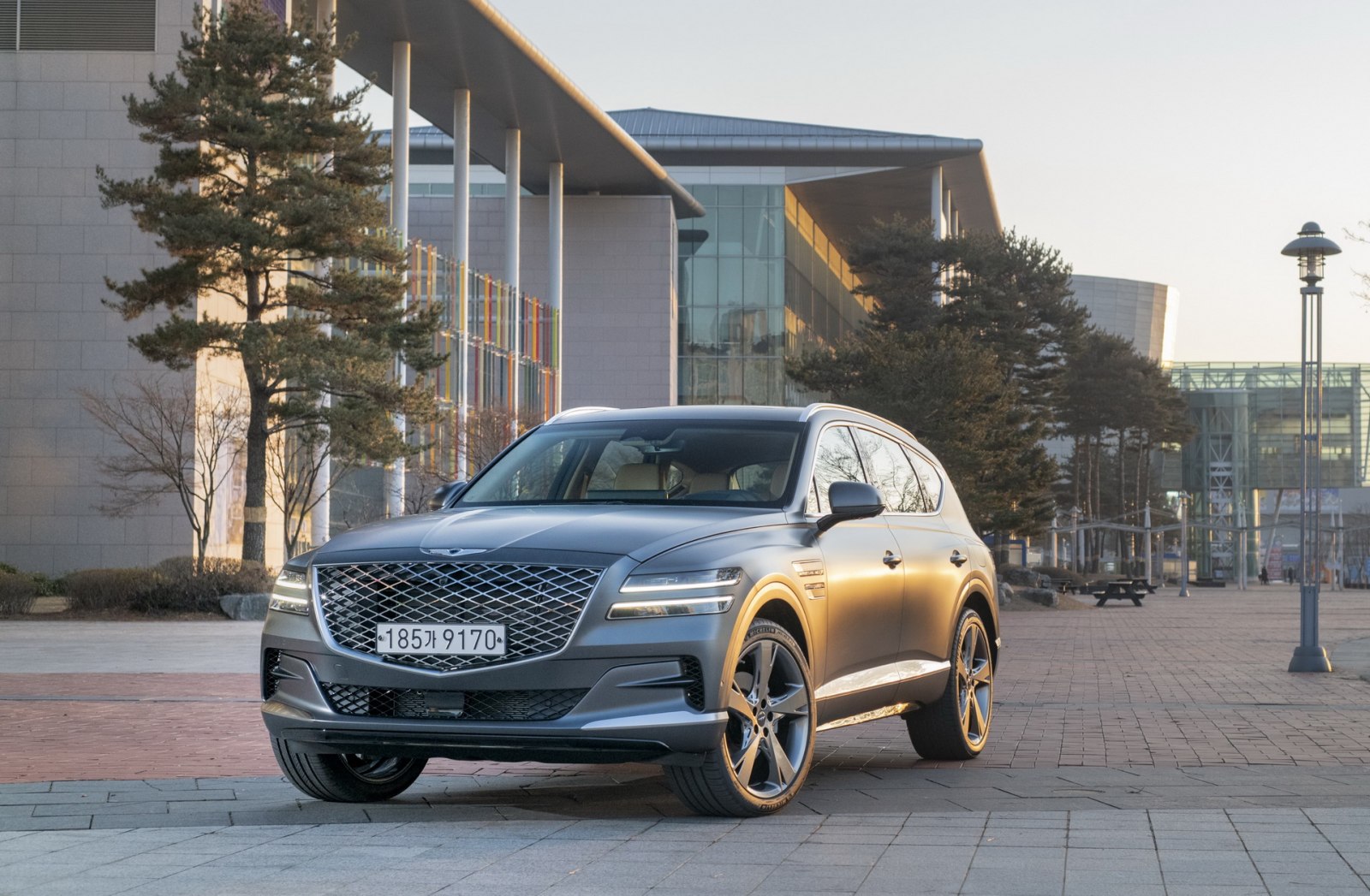 nowy-inteligentny-diesel-hyundai-genesis
