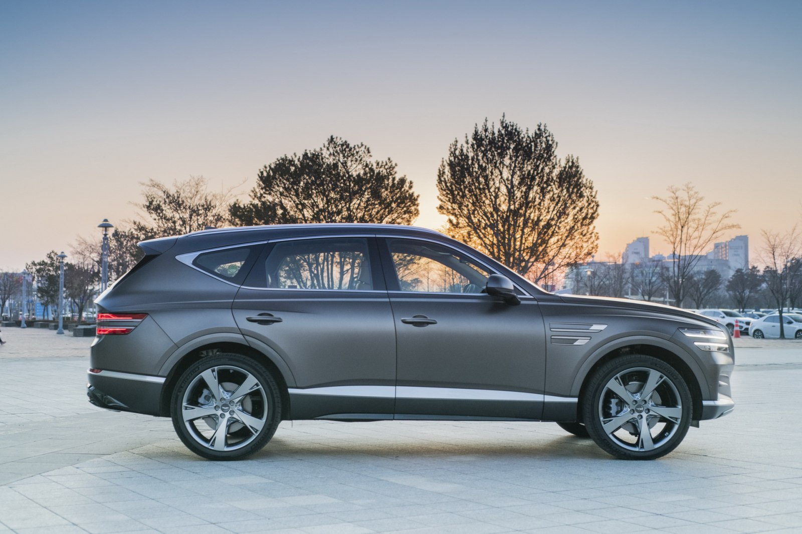 nowy-inteligentny-diesel-hyundai-genesis