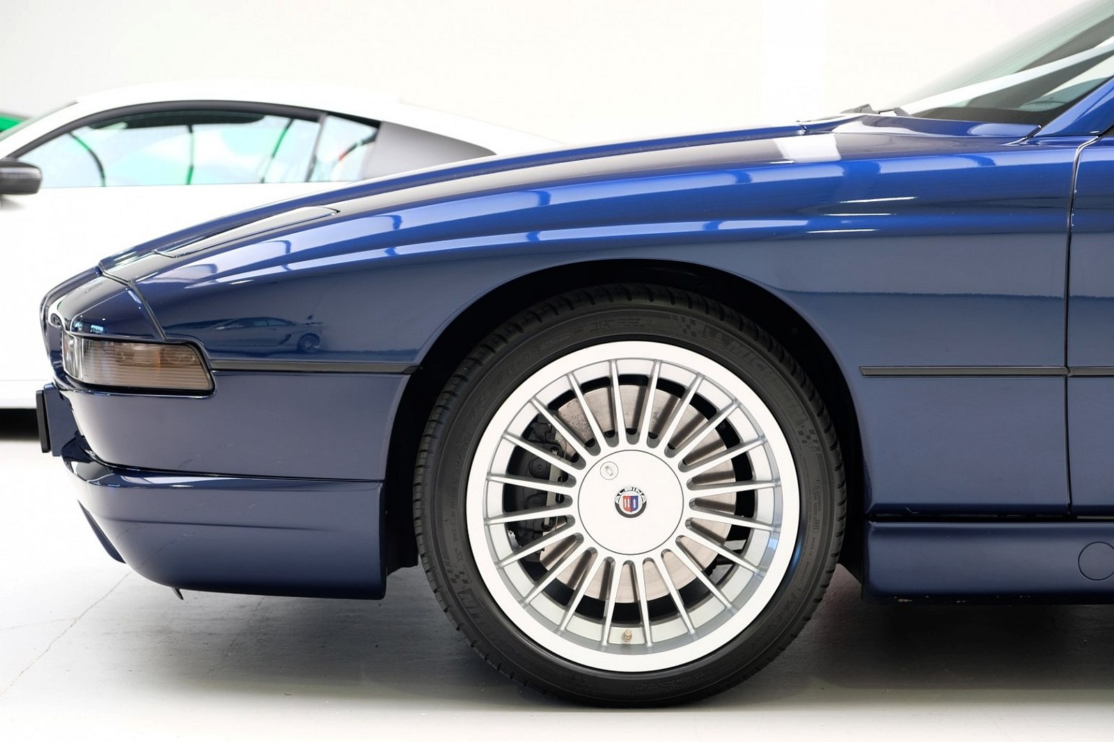 ostatnie-bmw-z-silnikiem-v12-manual-2