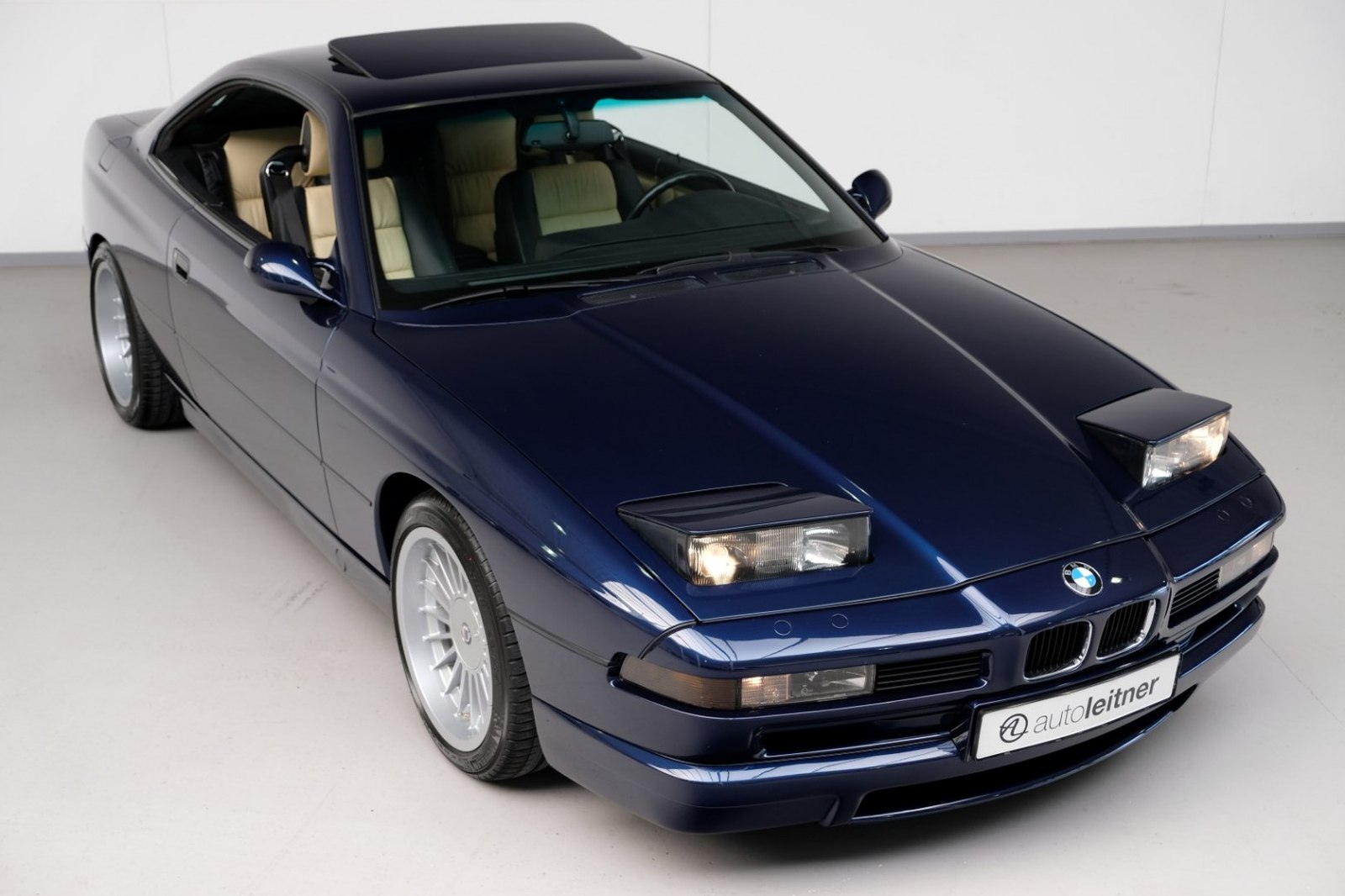ostatnie-bmw-z-silnikiem-v12-manual-2