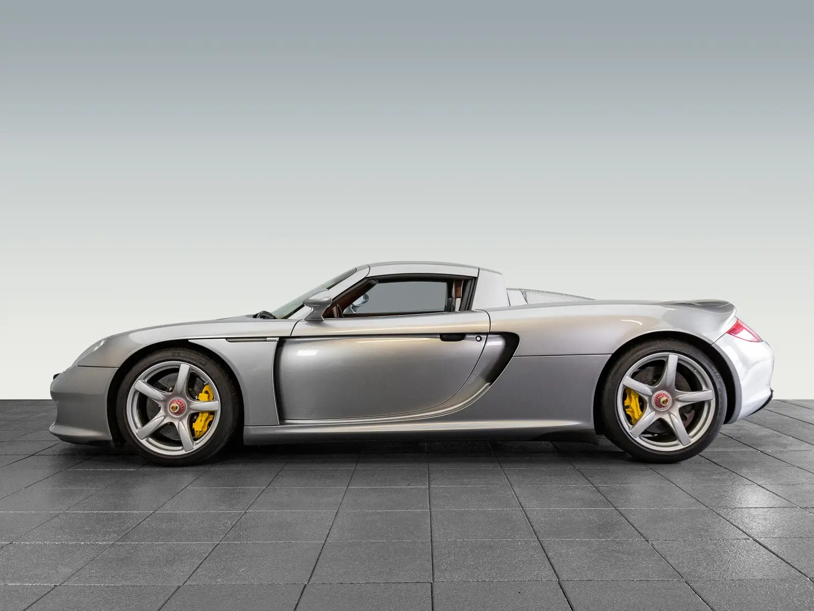 porsche-carrera-gt-uzywane-przebieg