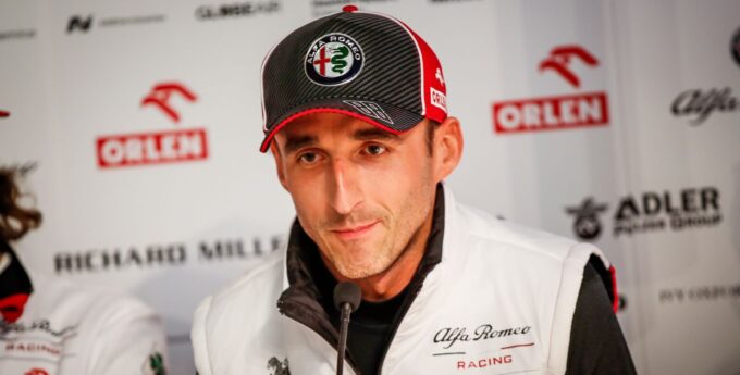 Robert Kubica wraca do F1 na sezon 2022? Znamy stanowisko zespołu Alfy Romeo! Co na to kibice?