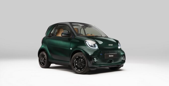 Smart EQ ForTwo Racing Green Edition, to super rzadka wersja. Nie uwierzysz ile kosztuje [WIDEO]