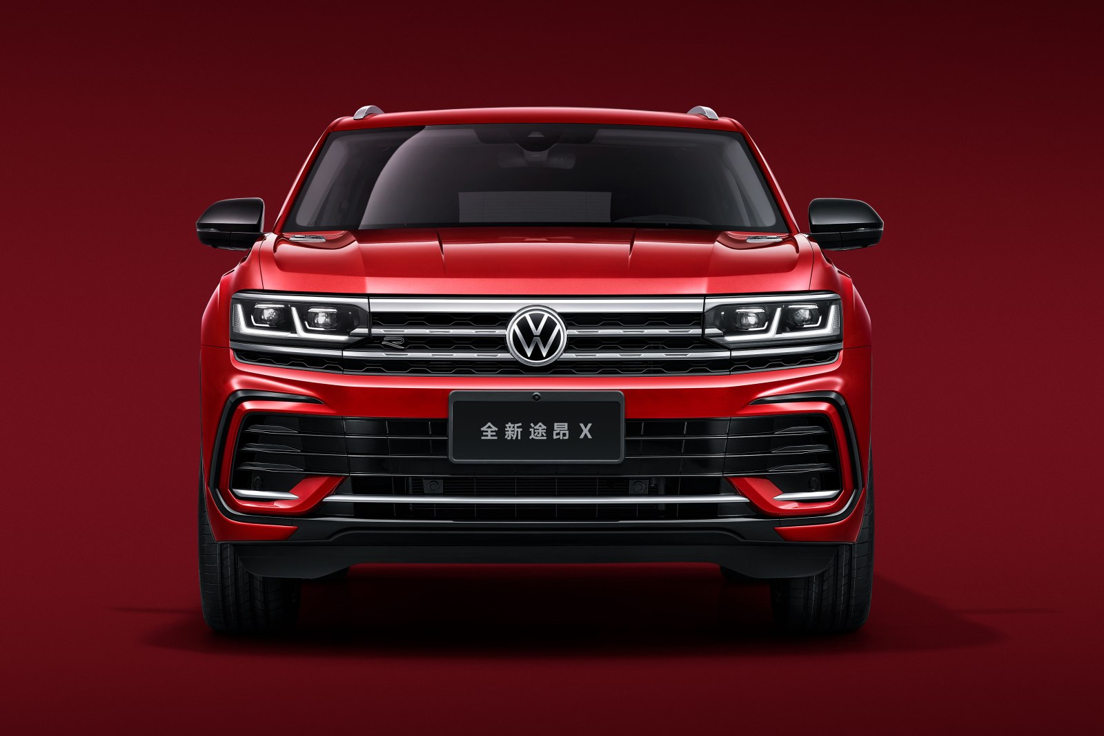 volkswagen-teramont-suv-cena