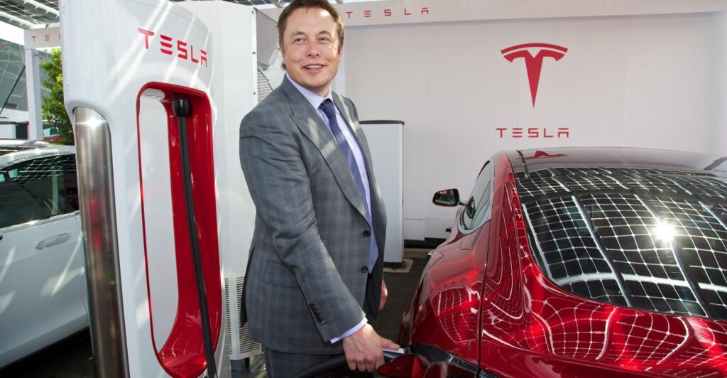 Elon Musk wprowadza podwyżki cen. Diesel wychodzi lepiej