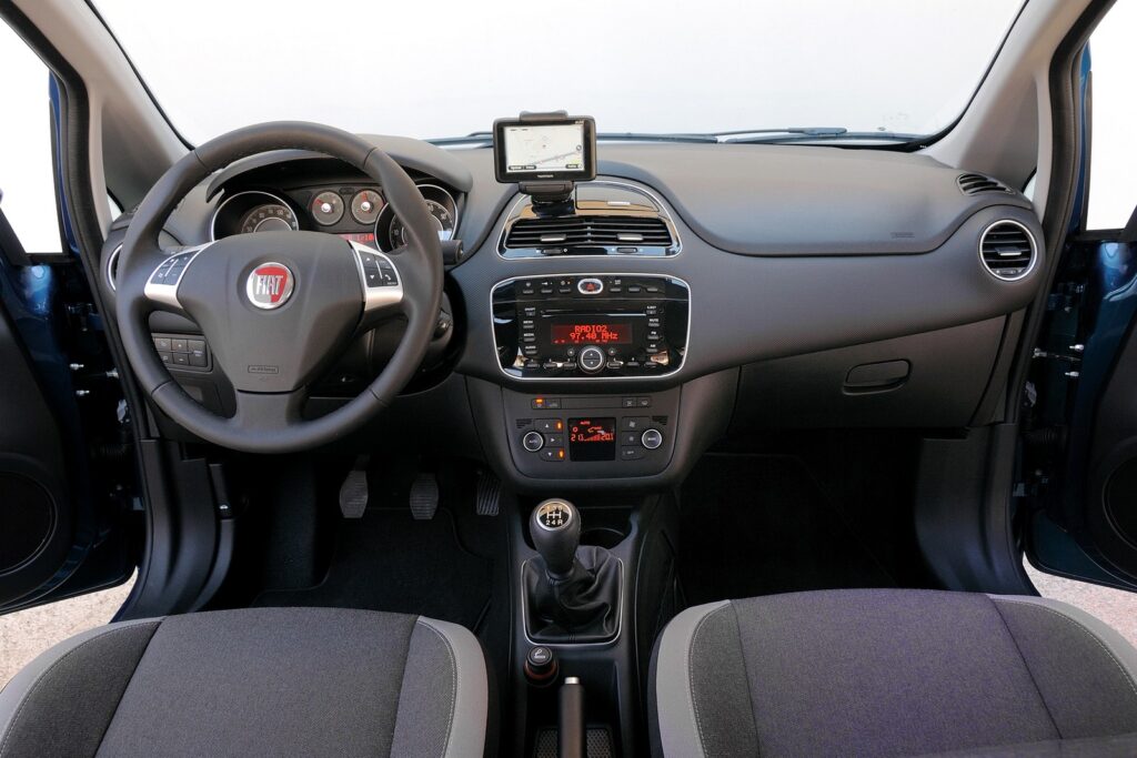 fiat-punto-3-awaryjne-tuv-1