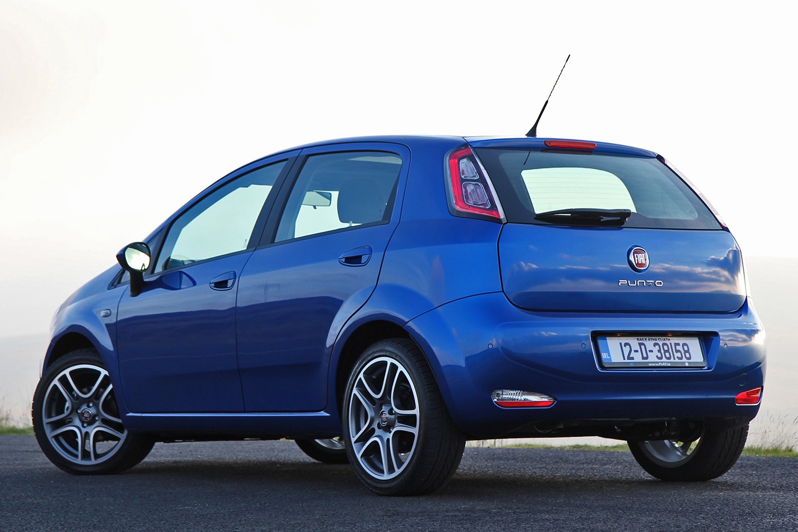 fiat-punto-3-awaryjne-tuv-2