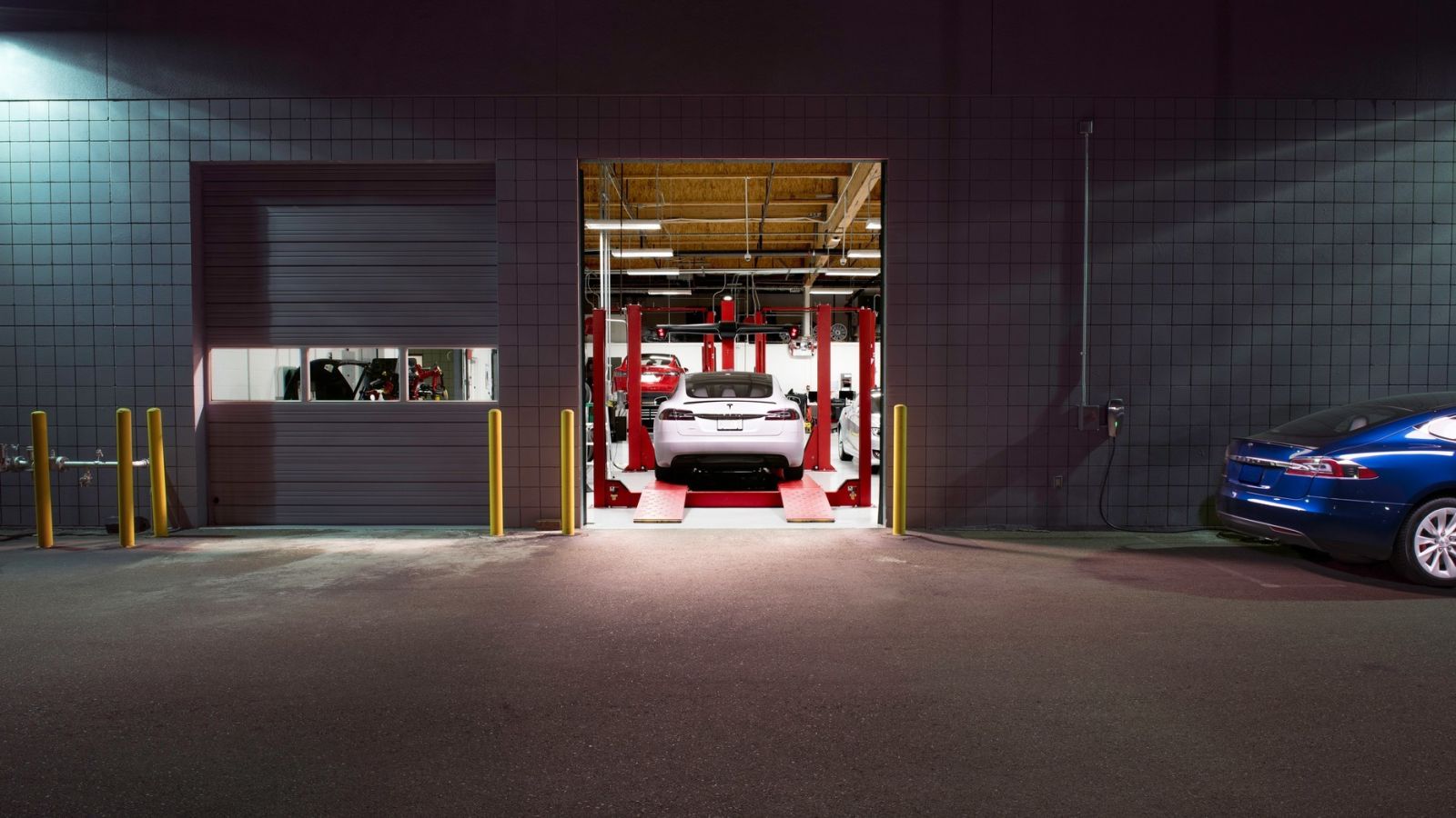 tesla-serwis-diesel-benzyna-koszty-utrzymania